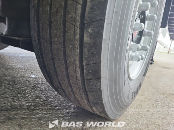 威尔顿帘式半挂车