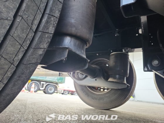 威尔顿帘式半挂车