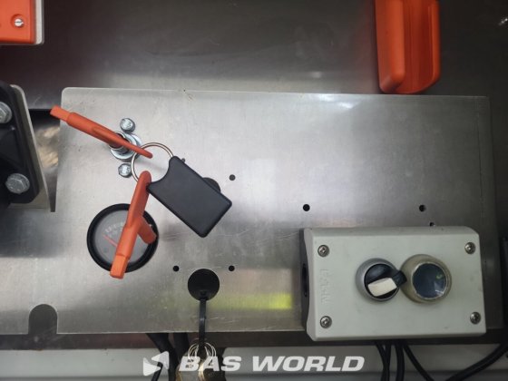 ランゲンドルフ クローズドボックス セミトレーラー