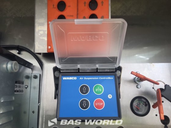 ランゲンドルフ クローズドボックス セミトレーラー