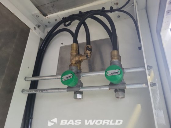 ランゲンドルフ クローズドボックス セミトレーラー