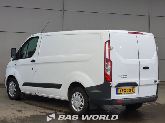 福特全顺 Custom 130PK 封闭箱式货车