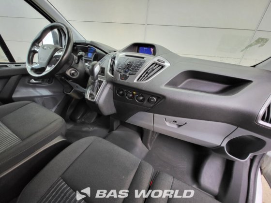 フォード トランジット カスタム 130PK クローズドボックスバン