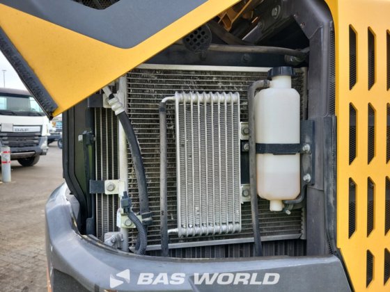 沃尔沃 EW60 E 轮式挖掘机