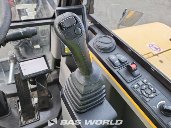 沃尔沃 EW60 E 轮式挖掘机