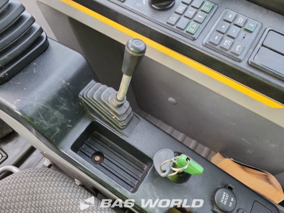 沃尔沃 EW60 E 轮式挖掘机