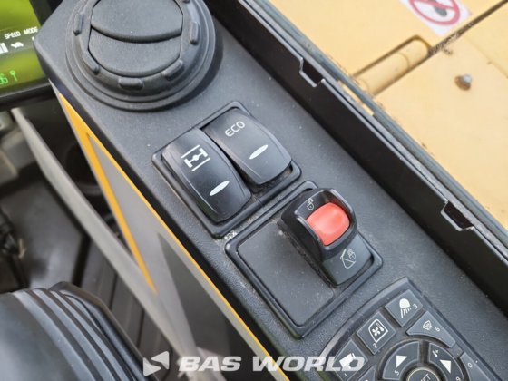 沃尔沃 EW60 E 轮式挖掘机