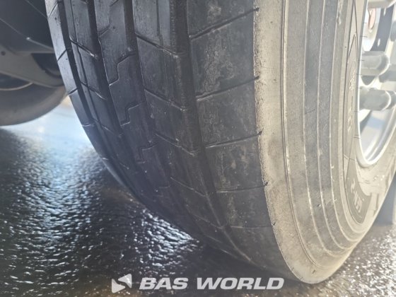 ウィルトン・カーテンサイド・セミトレーラー