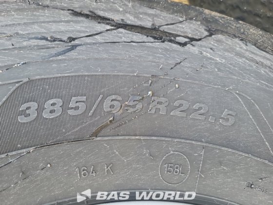 ウィルトン・カーテンサイド・セミトレーラー