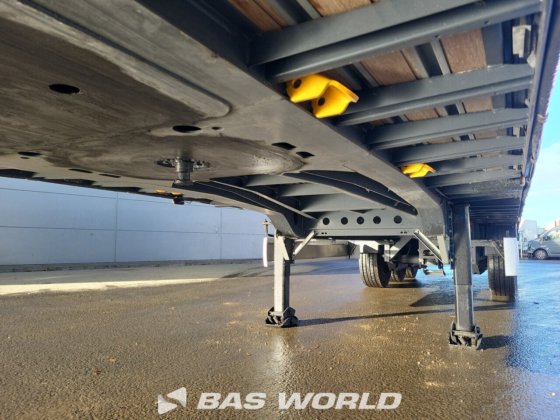 ウィルトン・カーテンサイド・セミトレーラー