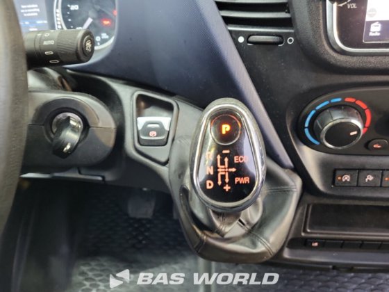 イヴェコ・デイリー 35S16 クローズド・ボックス・バン