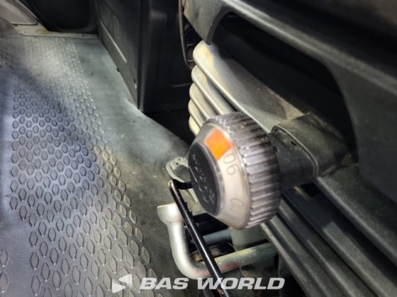 イヴェコ・デイリー 35S16 クローズド・ボックス・バン