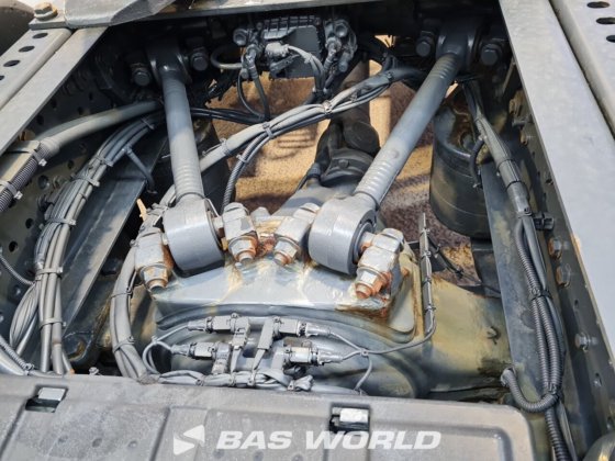 メルセデス アクトロス 1942 4X2 トラクターユニット