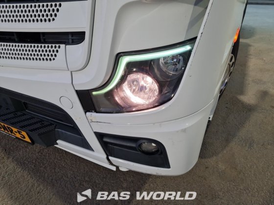 メルセデス アクトロス 1942 4X2 トラクターユニット