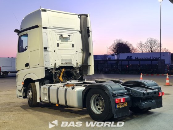 梅赛德斯 Actros 1942 4X2 拖拉机组