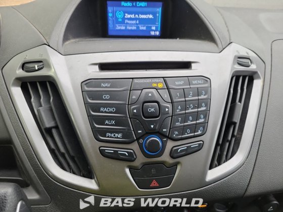 フォード トランジット カスタム 130PK クローズドボックスバン