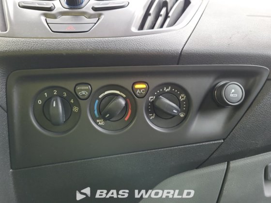 フォード トランジット カスタム 130PK クローズドボックスバン