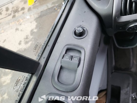 フォード トランジット カスタム 130PK クローズドボックスバン