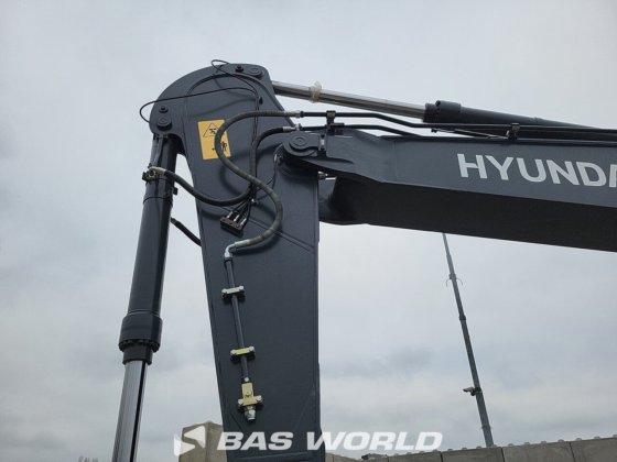 現代 R340L クローラー掘削機