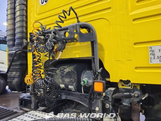 沃尔沃 FM 450 4X2 拖拉机组