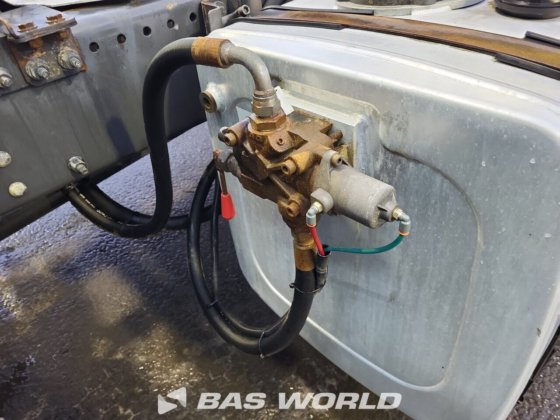 沃尔沃 FM 450 4X2 拖拉机组