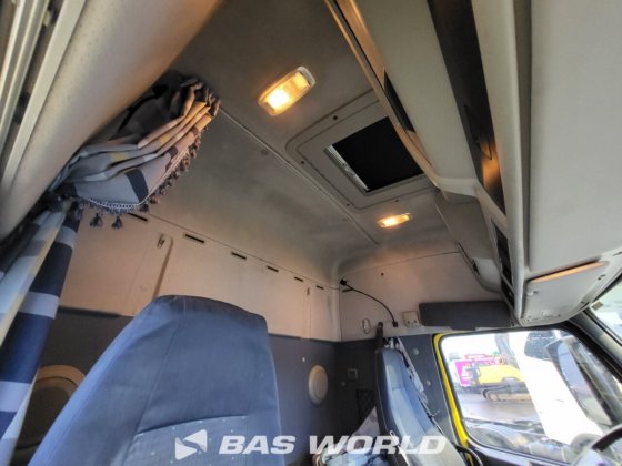沃尔沃 FM 450 4X2 拖拉机组