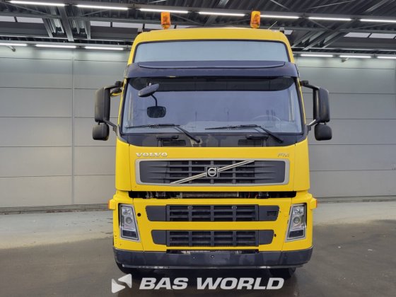 沃尔沃 FM 450 4X2 拖拉机组