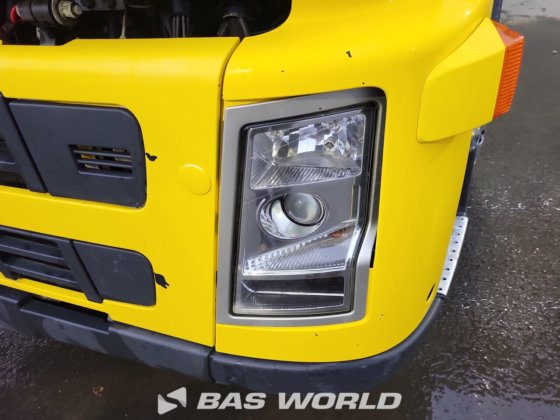 沃尔沃 FM 450 4X2 拖拉机组