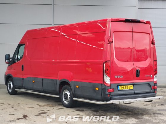 イヴェコ デイリー 35S12 クローズドボックスバン