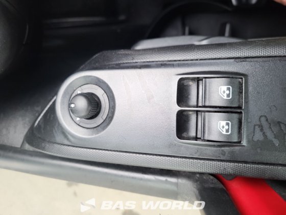 イヴェコ デイリー 35S12 クローズドボックスバン