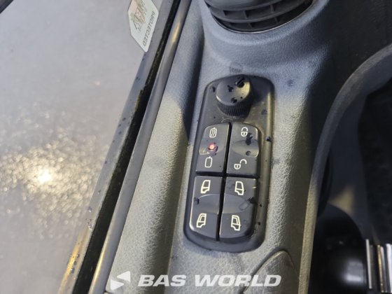 梅赛德斯 Atego 818 4X2 货车车厢