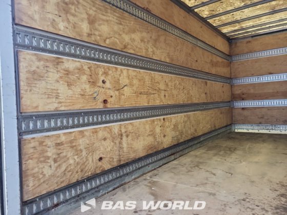 メルセデス・アテゴ 818 4X2 ボックス車