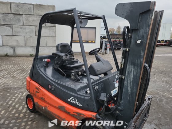 リンデ E25 -03 フォークリフト