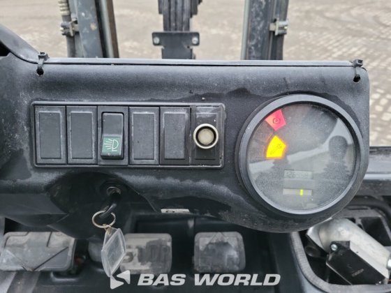 リンデ E25 -03 フォークリフト