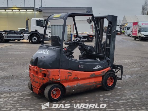 リンデ E25 -03 フォークリフト