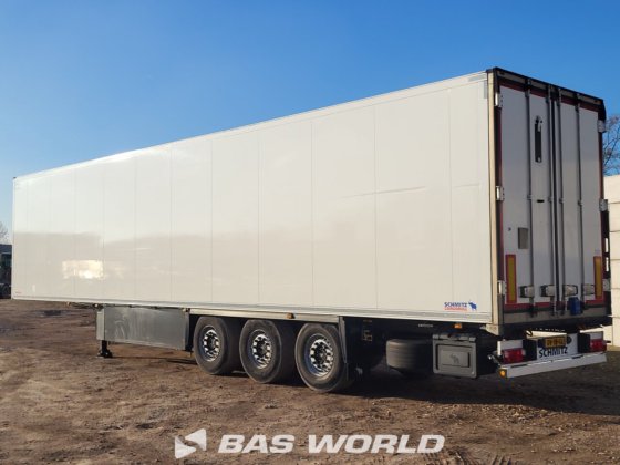 施密茨冷藏半挂车