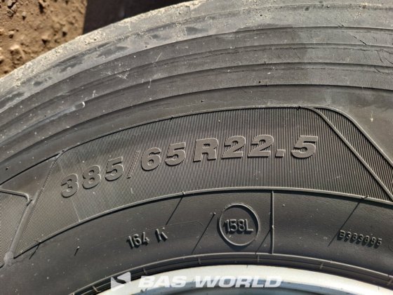 施密茨冷藏半挂车