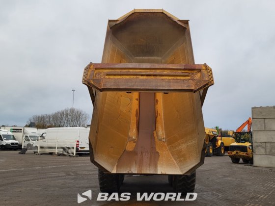 卡特彼勒 730 C 自卸车