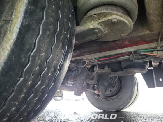 Nooteboom 低装载半挂车