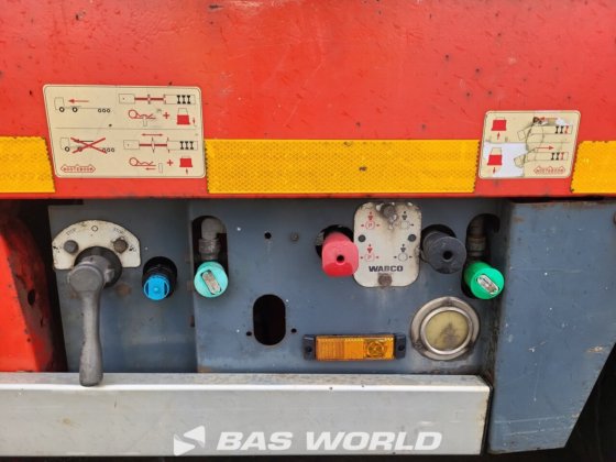 Nooteboom 低装载半挂车