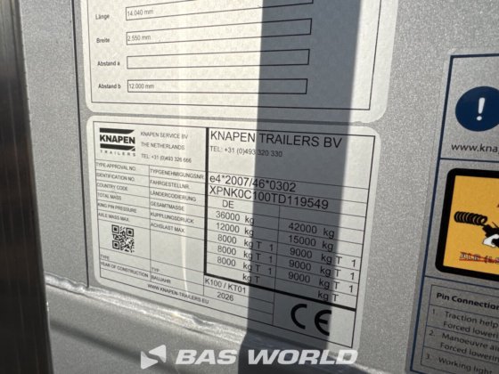 クナペン・ウォーキング・フロア