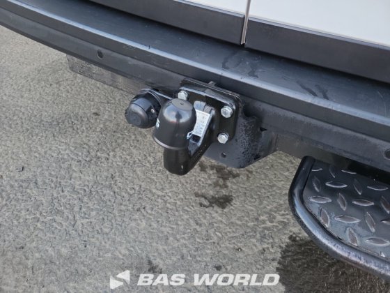 フォルクスワーゲン クラフター 177pk クローズドボックスバン