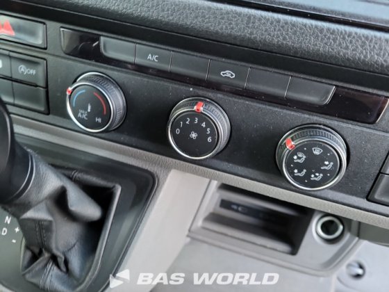 フォルクスワーゲン クラフター 177pk クローズドボックスバン