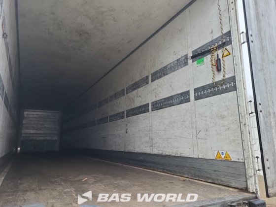 施密茨封闭箱式半拖车