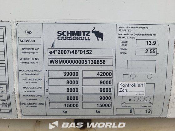 施密茨封闭箱式半拖车