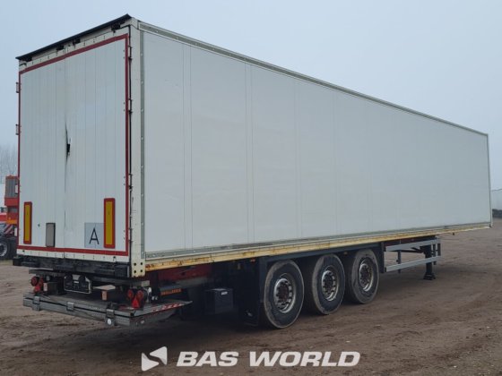 施密茨封闭箱式半拖车