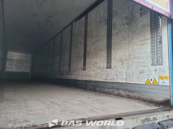 施密茨封闭箱式半拖车