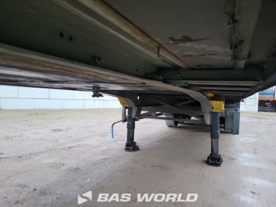 施密茨封闭箱式半拖车