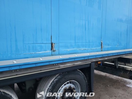 施密茨封闭箱式半拖车