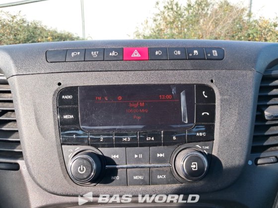 イヴェコ・デイリー 35C14 オープン